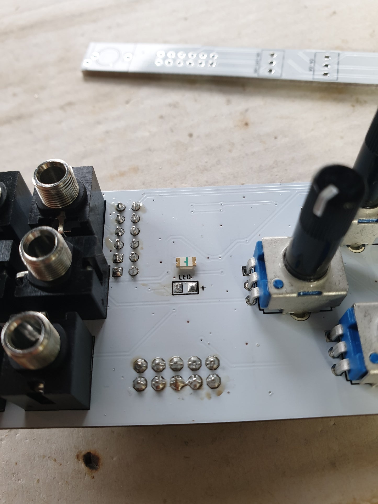 KARL / multi-mode stereo filter / 8 HP