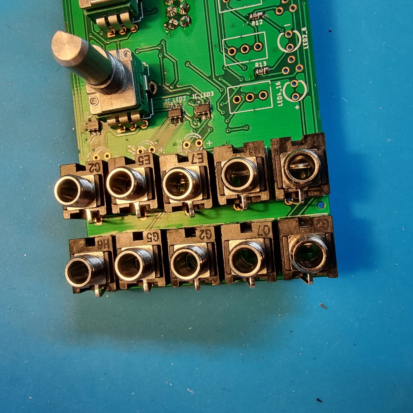 FLITZEM DEFOR / brute sequencer and clock divider / 10 HP