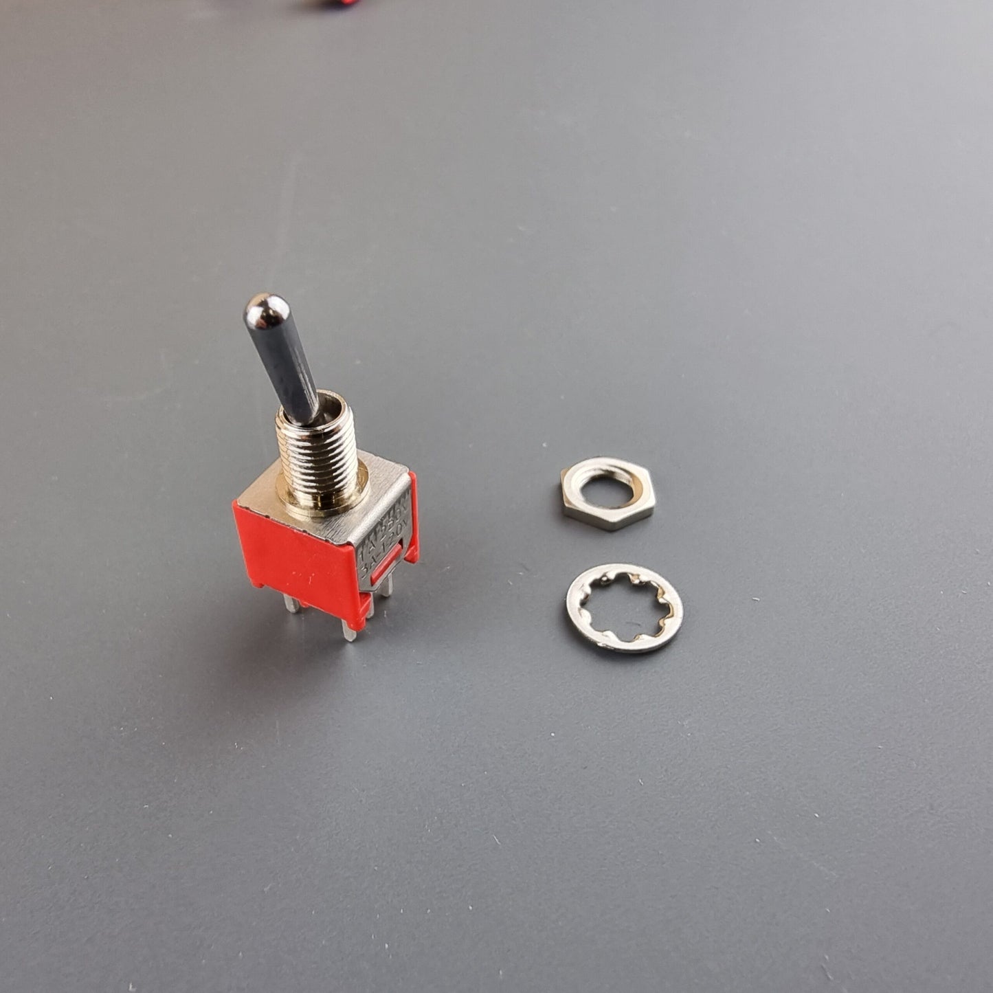 DAILYWELL sub mini toggle switch