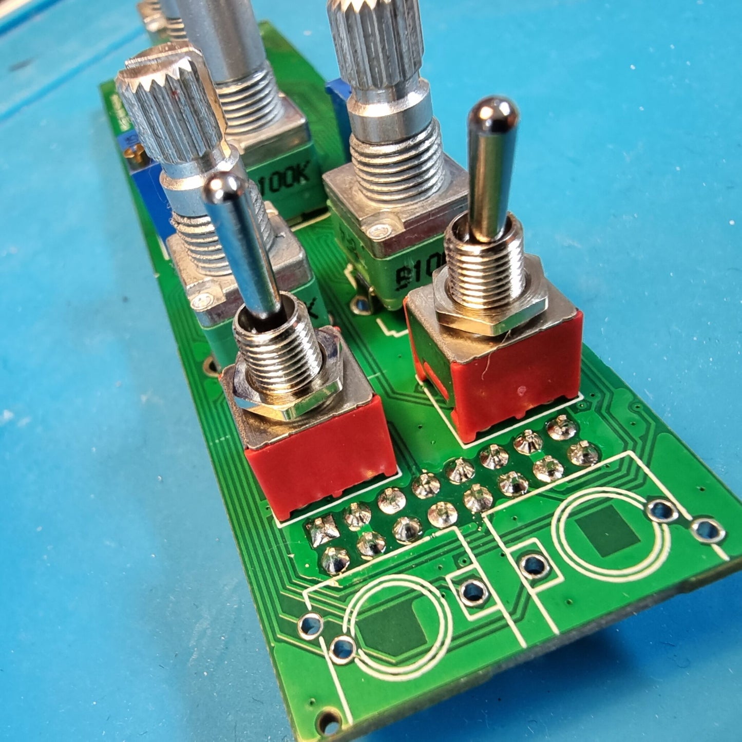 STEREO SUM CHANNEL