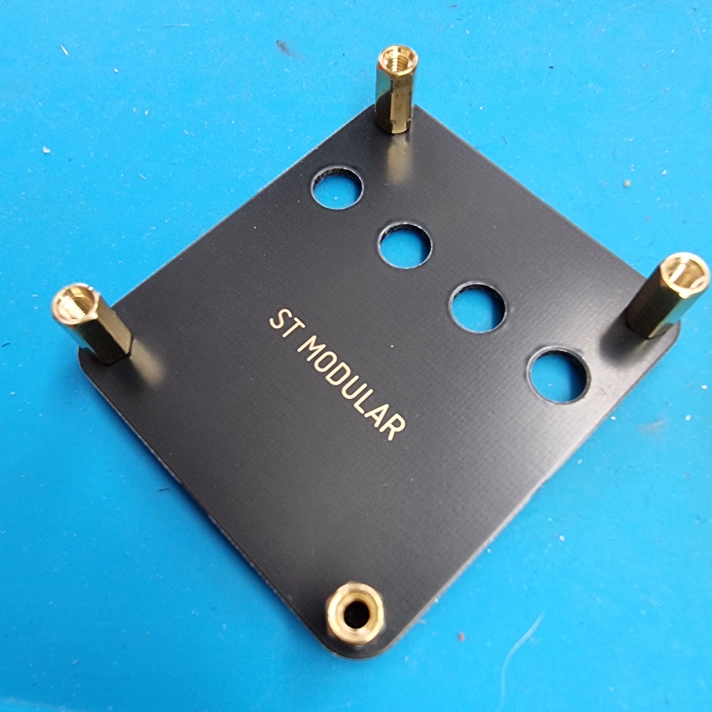 HUM PROTECTOR hp200 / hum and noise eliminator / 0 HP