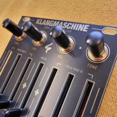 KLANGMASCHINE / dual digital fm synthesizer / 16 HP