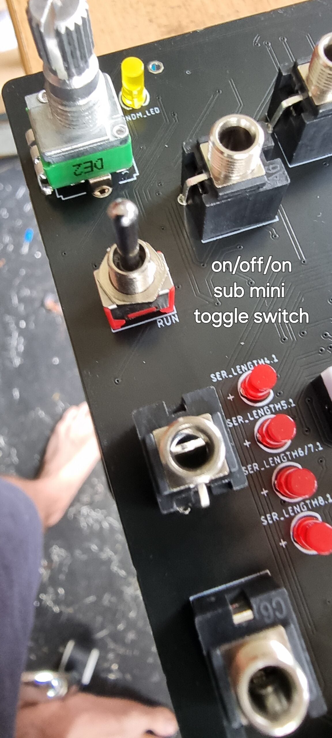 KRAKONG / duophonic semi-modular voyager