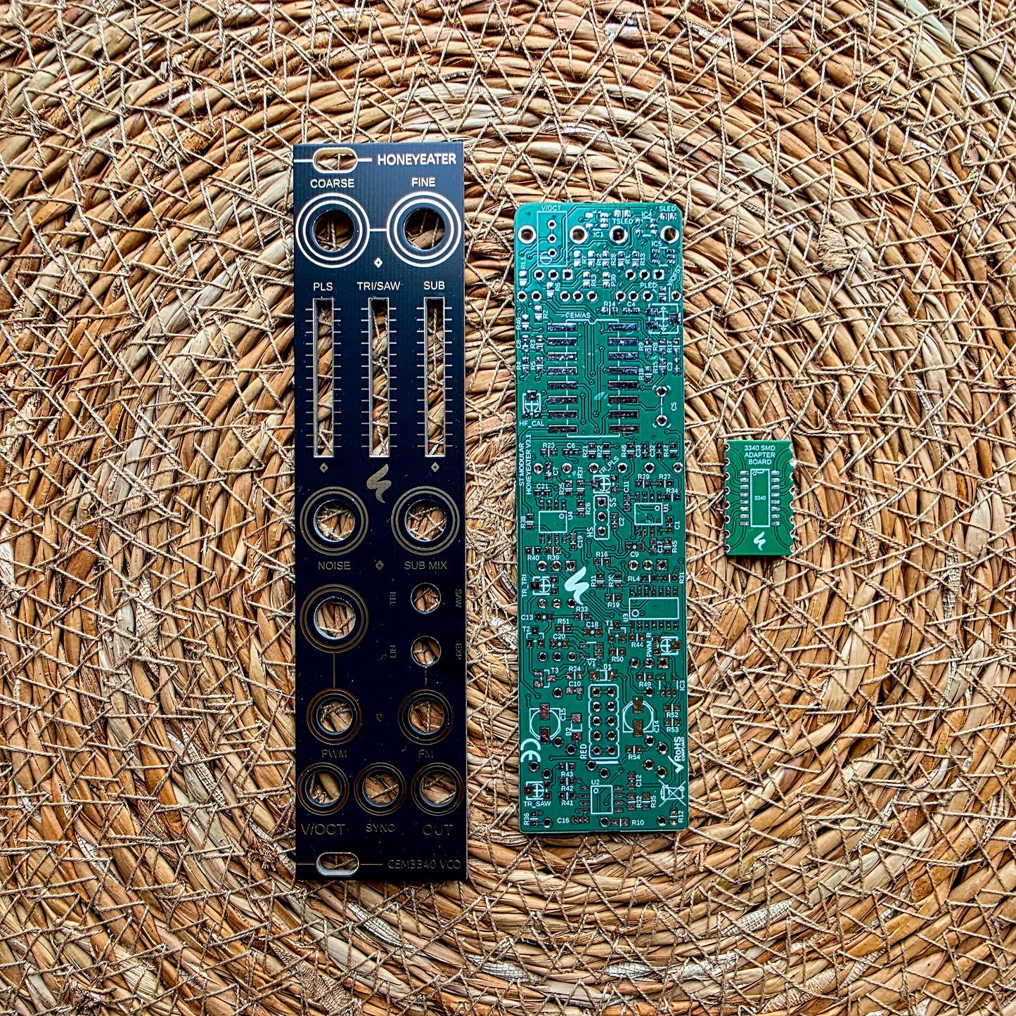 HONEYEATER V3 (cem3340 analog vco with sub-oscillators)