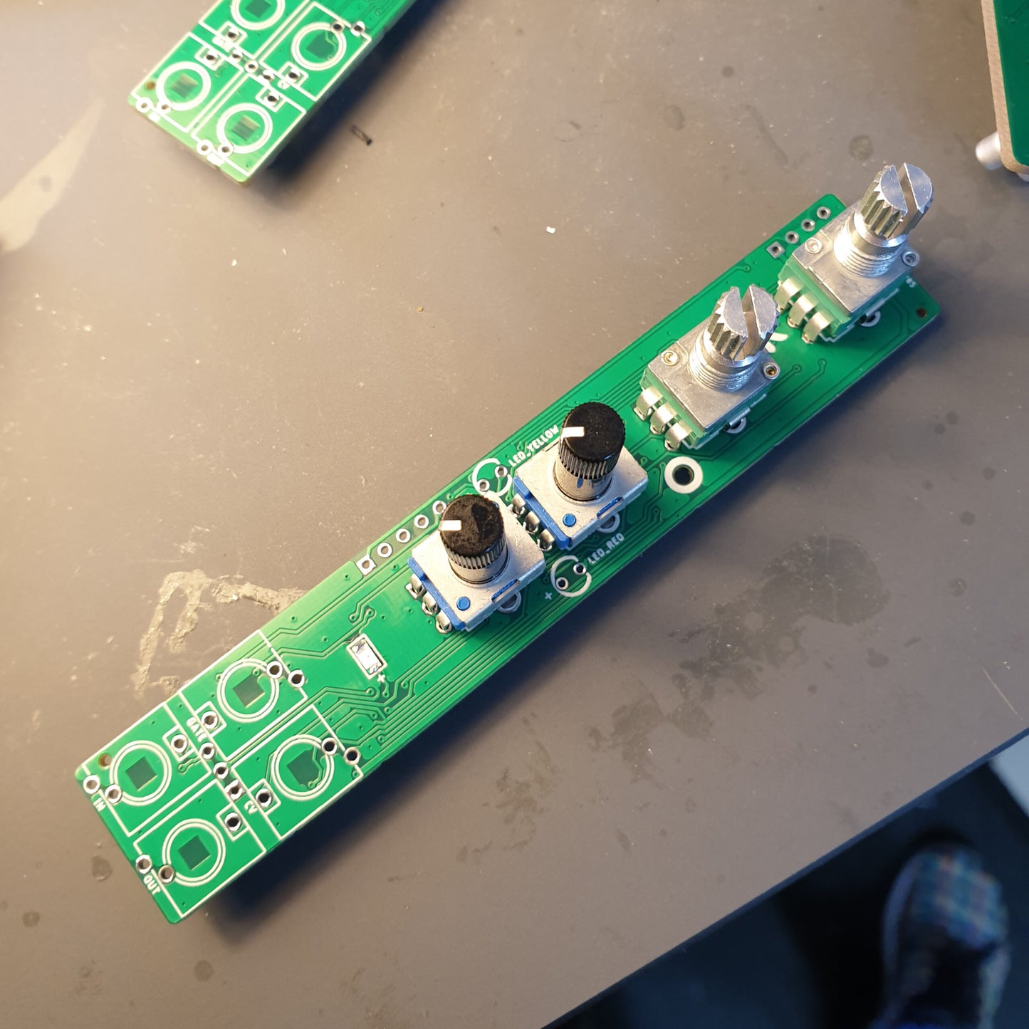 DUCK / ducking module / 4 HP